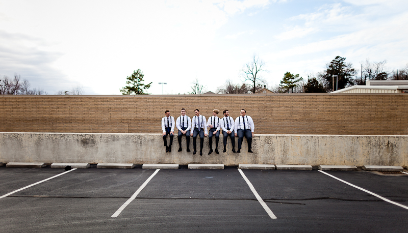 groomsmen wedding pictures